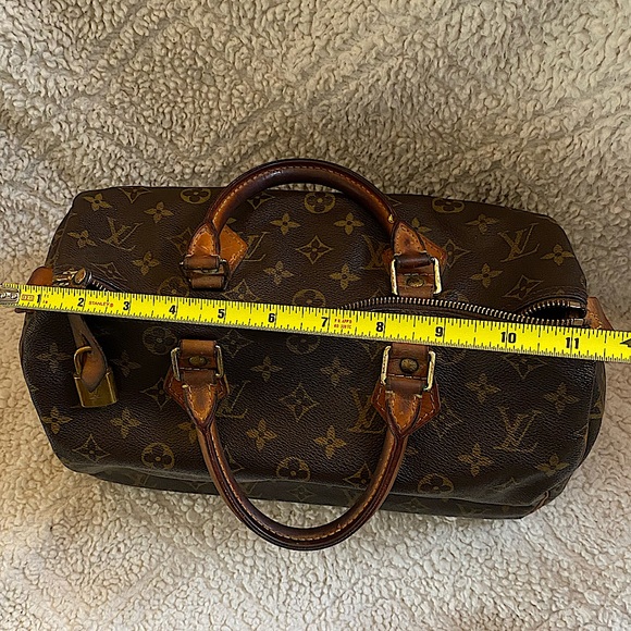 Authentic Louis Vuitton SPEEDY 30 👜 - Picture 6 of 15